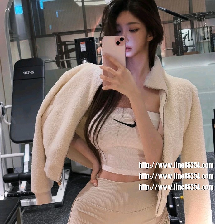 006dJslggy1hxiztxglxuj30u00v84qp.jpg