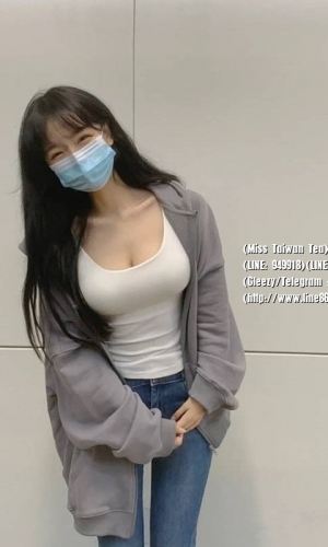 小鹿 162 D 21歲  #無套  #無套愛愛    女友fu 小鳥依人 愛笑超甜美奶大五官精緻又自然性格也很好服務熱情 不扭捏 不擺臉色健談的女孩 一定不讓你失望喔