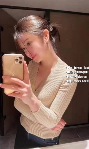 佳人164cm D奶 27歲  #價位5000    #無套做  #無套愛愛  香水櫃姐  身材很好  很有料  美腿 小蠻腰 超級誘人 MM服務:舌吻 按摩  品鮑 69 夾腿 奶砲 舔奶頭 舔蛋