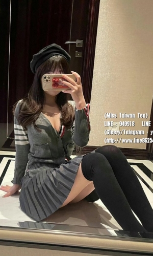 依依 165.49.23歲 #台中 8000 研究生 氣質學霸外表  骨子裡卻很騷 喜歡被調教 各種姿勢都能玩 依依 165.49.23歲 #台中 8000 研究生 氣質學霸外表  骨子裡卻很騷