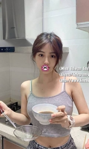 #淫蕩OL巨乳妹妹   小Q ：166.E+奶.49.24歲  誘人的身材  白皙青春肉體  熱情服務好 外型亮眼艷麗~讓人一眼就心動~身材臉蛋  絕佳的優質女神~不容錯過 口技超強