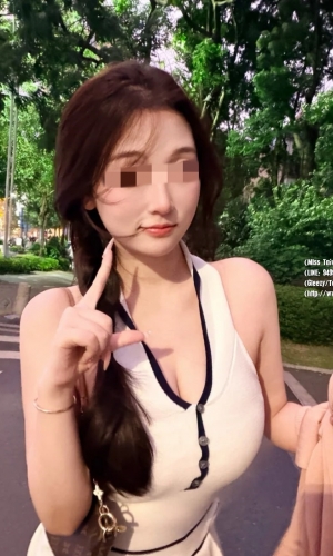 小丹 168.E.48.25歲 高顏值正妹 身材火辣 F奶柔軟晃動  腰細臀翹 比例完美到罪惡 笑容甜美  眼神勾人 一開口就讓人硬了