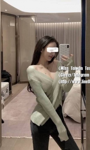 雅美   164cm.小D.26歲 皮膚白白嫩嫩  年輕有氣質 很騷的櫃檯小姐 玩的尺度非常大皮膚白皙 身材火辣 大腿緊實傲人雙峰 Q彈香軟  超誘人
