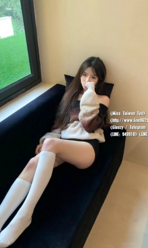 小葉 162cm.C.45.24歲  #台北可約  #台北叫小姐  #台北 ❤️  別看她外表文靜斯文其實妹妹很敢玩的妹妹的奶頭最是敏感單單只是玩弄著奶頭，淫水泛濫不停小穴又緊