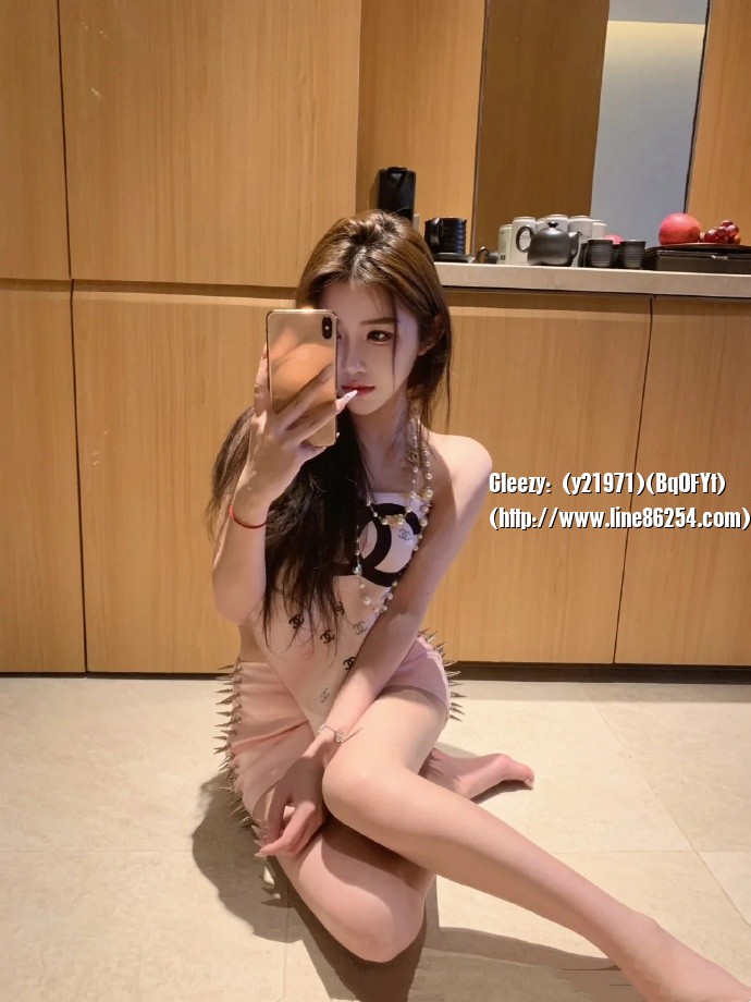 a0d77288ly1i1x327b1btj20u0140k0p.jpg