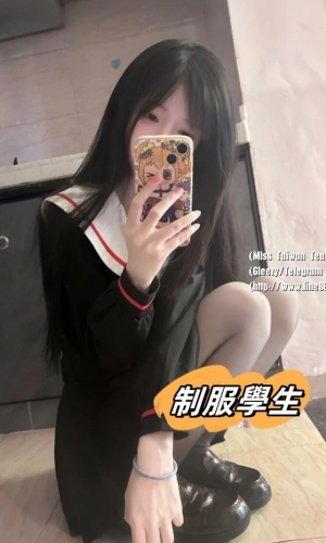 蝴蝶 156.43.C.19歲 #嬌小可愛的她   甜甜的喚著你一聲老公 感受到滿滿的少女情懷   如果你也喜歡幼齒型   #那你一定不要錯過她