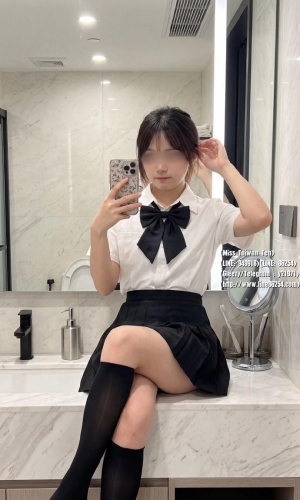 香水 160 C 45 19歲   好操作 五官靚麗清秀可人人超卡哇伊  說話很嗲   叫聲娃娃音  甜甜的  人又嬌小，笑容甜美，幹起來爽 讓你超有成就感女友fu百分百