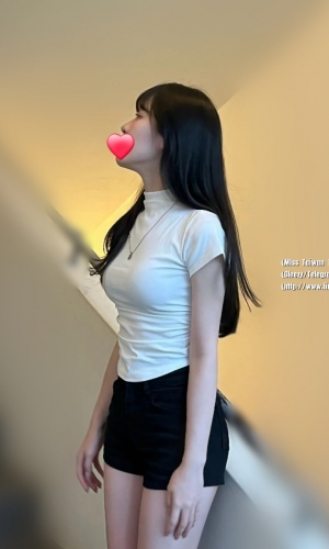 💋 珍妮 164cm / 47kg / C奶 / 20歲  ✨留學生返台，短期兼職中～想趁這段時間釋放一下生活壓力，妹妹說價位好喬、時間好配合，只要你有誠意，通通都可以談❤️