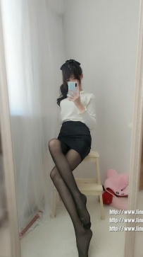 💕 伶晨 165 46kg C奶 24歲  ✨ #汽車銷售員 聲音很奈  很會叫床 講話超溫柔可愛的~笑