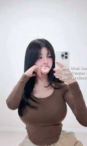 #雙北  米可 170cm 50kg F奶 23歲 大奶溫柔正妹 外貌佳 健談開朗健談有女友的fu水水嫩嫩多汁多蜜小穴幹起來超級爽的 今天讓米可陪你 性感美腿 配上黑色小吊帶 可